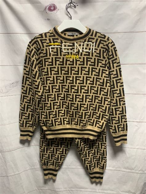 fendi sweat suit